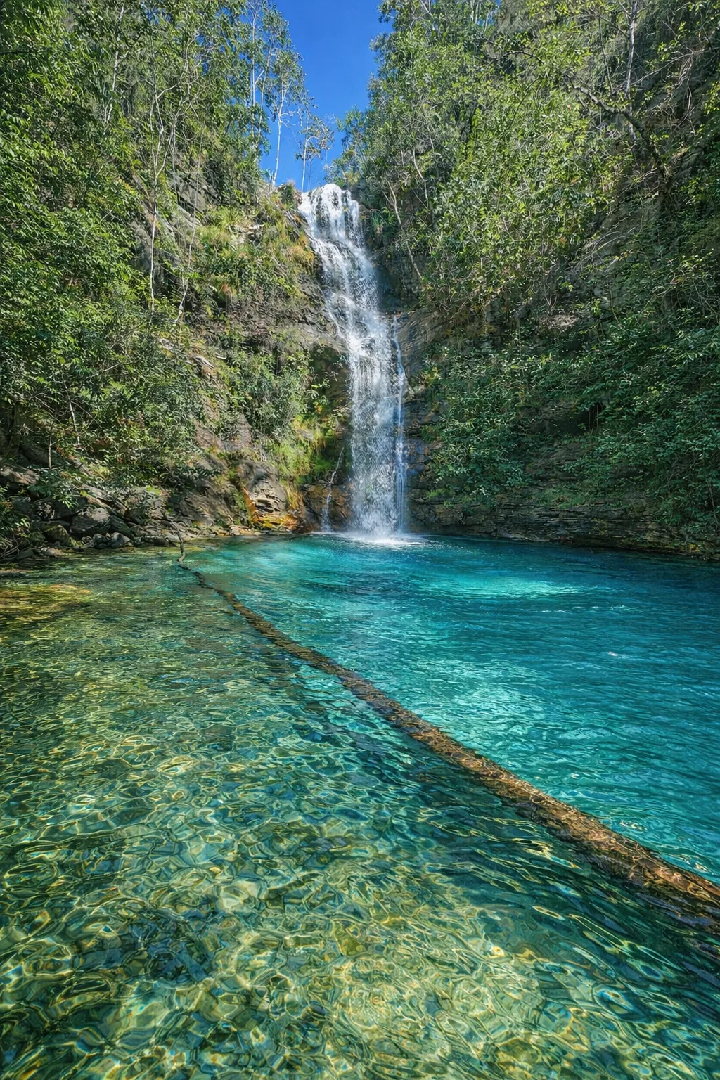 Cachoeira Santa Bárbara na Chapada dos Veadeiros
